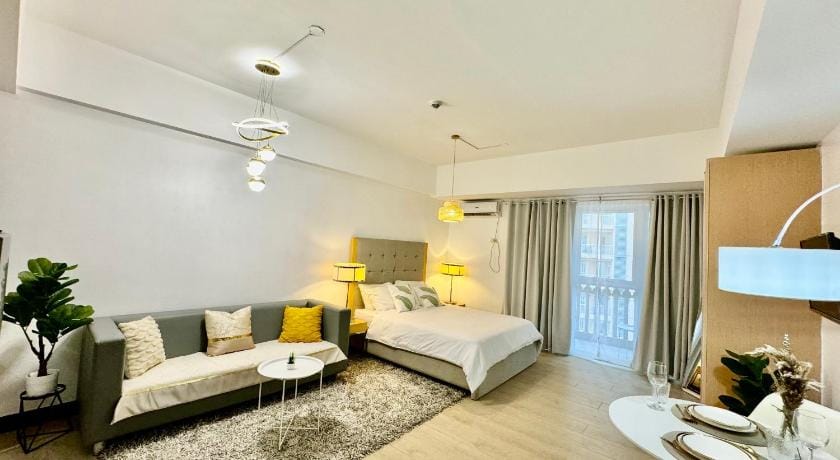 Cozy home near NAIA & BGC Apartment in Makati
