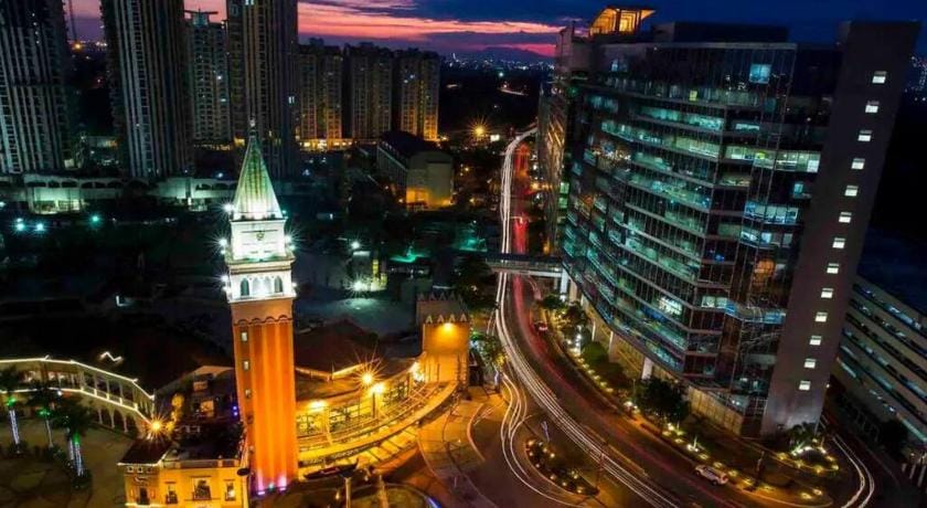 Cozy home near NAIA & BGC Apartment in Makati