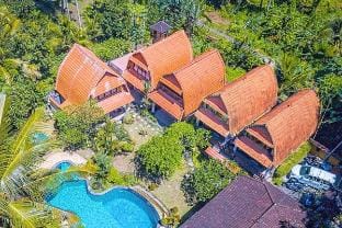 Infinity Private House 5 BR w/Private Pool, Garden Villa in Sukawati