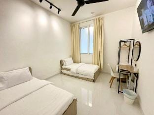 Stylish Cozy Landed Jelutong 3Room2bath4park 10pax Vacation rental in George Town