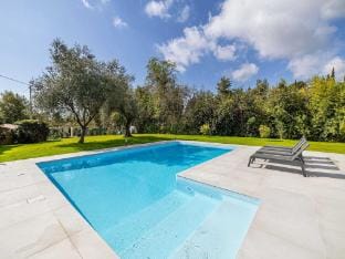 Modern Villa with Heated Pool and Garden Villa in Mougins