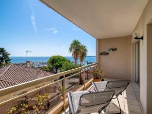 Renovated apartment 155m2 3BR6p - Cannes Palm Beach Apartment in Cannes