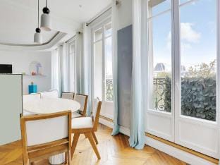 Spacious home in Paris-Republique Apartment in Paris