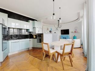 Spacious home in Paris-Republique Apartment in Paris