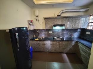 Castle Inn,2 BHK Unit ( B)Mussoorie Road,Dehradun Vacation rental in Dehradun