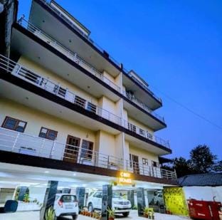Castle Inn,2 BHK Unit ( B)Mussoorie Road,Dehradun Vacation rental in Dehradun