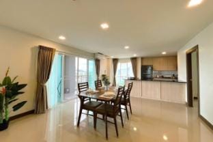 คอนโดวิวทะเล ใจกลางเมืองหัวหิน Apartment in Nong Kae