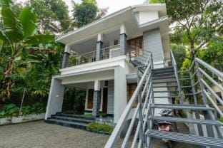 hillsvibe thekkady Vacation rental in Kerala