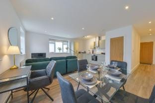 Luxury 1 Bedroom Apartment with Free Parking  Apartment in St Albans
