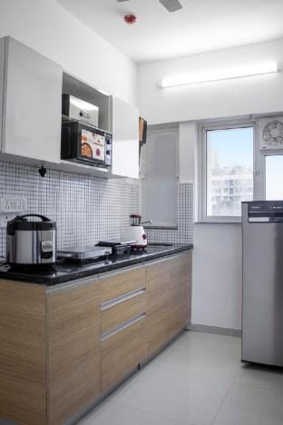 Exquisite Place for Families - 2 BHK upto 6 guest Apartment in Mumbai