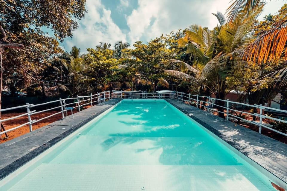 Moana Beach Resort Hotel in Baga