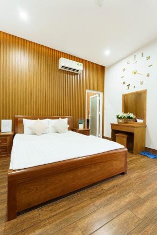 KHÁCH SẠN NGUYÊN THÁI 2 - VIP B - 1 GIƯỜNG ĐÔI Vacation rental in Ho Chi Minh City