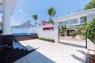 Ruby B2.20 Villa Vip - Large swimming pool 80M2 Villa in Vung Tau