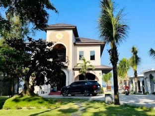 Villa 7 Bed Room Sea ​​Front - Swimming Pool 100M2 Villa in Phan Thiet