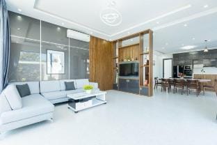 C2.22 Bo Villa - 50M To Beach - Room Karaoke Free Villa in Vung Tau