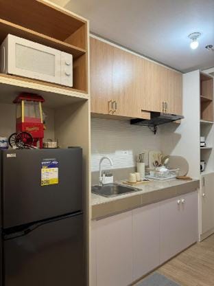 Condo Unit at Trees Residences near SM Fairview Apartment in Quezon City