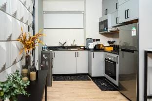 Modern Executive Luxury Suite near GTC Westlands Apartment in Nairobi