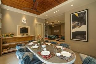 Home Zoned Villa Pool + Home Theatre +Jacuzzi Villa in Himachal Pradesh