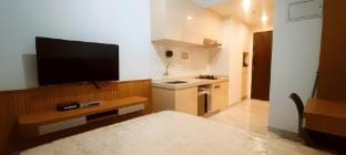 Blessed Studio Skyhouse BSD Apartment in West Java