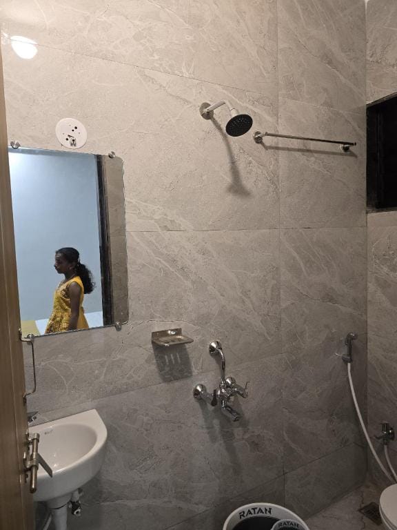 Vivanta Inn Lodge, Solapur Hotel in Karnataka