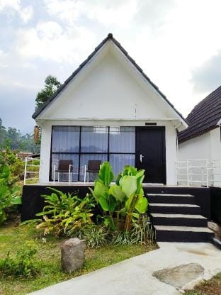 Villa CHW Family Villa in West Java