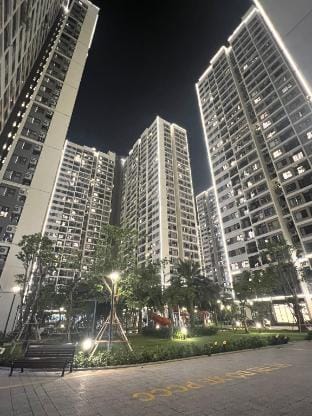KKHomestay S102 Vinhomes Ocean Park Apartment in Laos