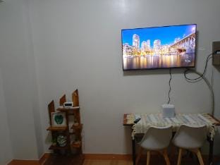 Alirah's Urban Escape Apartment in Quezon City