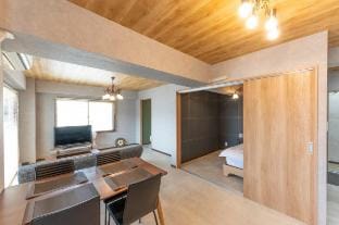 Darin Hawks Street Suite Room Vacation rental in Fukuoka