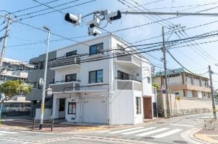 Darin Hawks Street Suite Room Vacation rental in Fukuoka