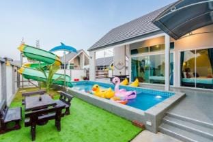 Pool villa cha-am  Villa in Thailand