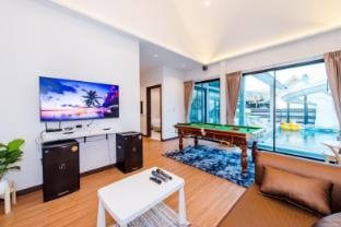 Pool Villa Cha-Am with 4 Bedrooms Villa in Thailand