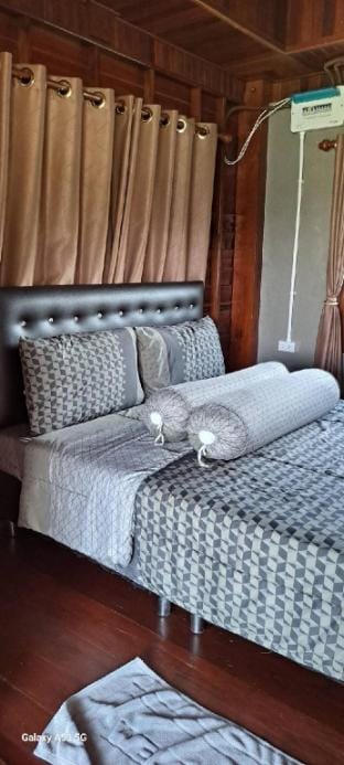 Chatturat Houses Vacation rental in Laos