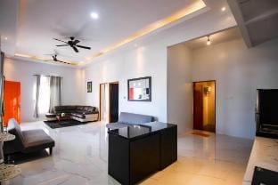 Dewita Villa Near Beach Club Bengkong Vacation rental in Riau Islands, Indonesia