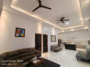Dewita Villa Near Beach Club Bengkong Vacation rental in Riau Islands, Indonesia