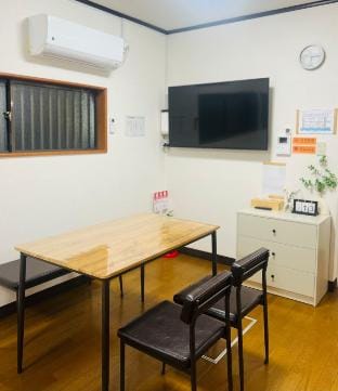 [旭之屋]适合团体入住，温馨舒适、交通便捷，车站步行4分钟，直达难波、天王寺、通天阁 Vacation rental in Osaka