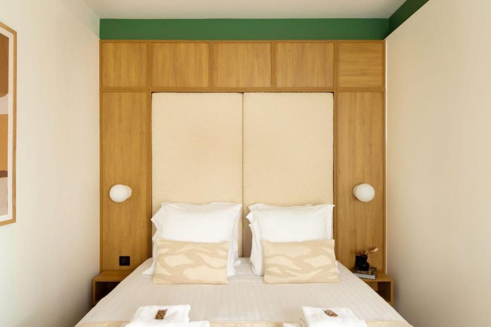 Elegance  Comfort with AC in the heart of 11th Apartment in Paris
