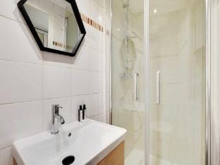Peaceful studio - 2P - Buttes-Chaumont Apartment in Pantin