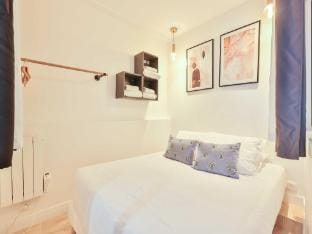 Center of Paris in Jardin Luxembourg Apartment in Paris