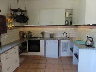 Holiday Home in Orgiva with Mountain Views Vacation rental in Costa Tropical