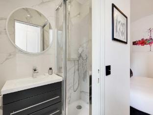 Modern apartment  terrace - 2BR6P - Near Nation Apartment in Paris