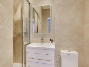 Chic apartment - 2BR6P - Roquette Apartment in Paris