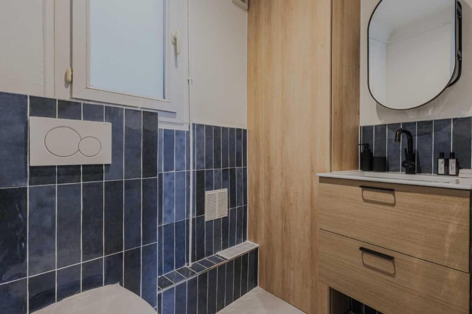 Charming Flat - 1BR4P - VoltaireNation Apartment in Paris