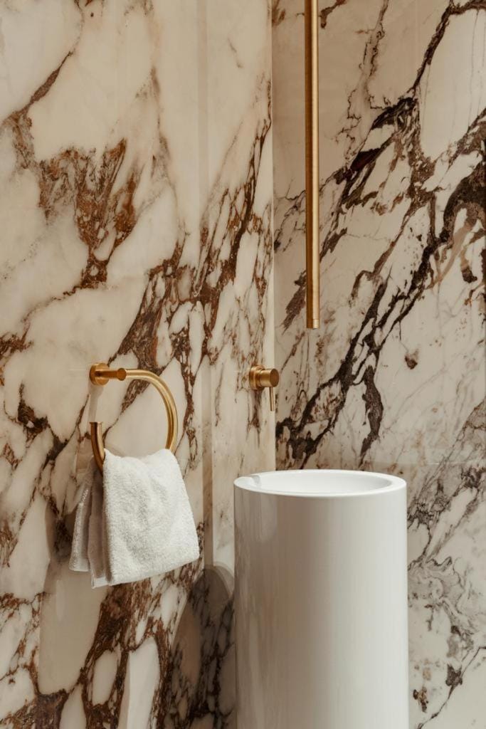 Luxurious  Newly Refurbished Apartment - Champs Elysees Apartment in Paris