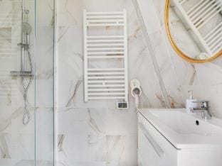 Exceptional triplex with terrace - Montmartre Apartment in Paris