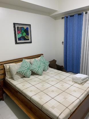 Staycation at SMDC Wind Residences Apartment in Tagaytay