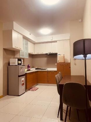 Tower3-1807 2BR Sunshine100 70"TV Pool Karaoke Vacation rental in Mandaluyong