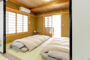 関空から１時間
【貸切】自然に囲まれた一軒家。手作り朝食付きゆったり11時まで・安心のホスト滞在型 Vacation rental in Japan