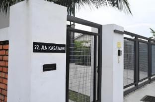 Villa Puspa @ Larkin Bungalow Homestay Vacation rental in Johor Bahru