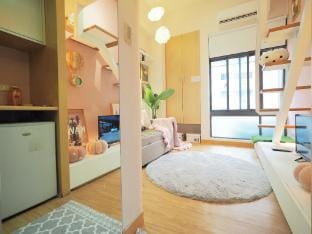 Ximen Designer Loft 西門町設計系樓中樓(805)  Vacation rental in Taipei City