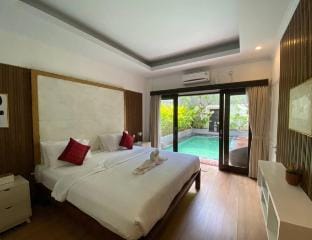 Amazing Villa Next to Oberoi East Seminyak Villa in Kuta